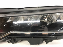 Laden Sie das Bild in den Galerie-Viewer, Frontscheinwerfer Skoda Octavia IV 5E4941009 Links Scheinwerfer Headlight SCH1582758669rb