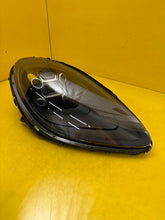 Load image into Gallery viewer, Frontscheinwerfer Porsche Macan 95b 95B941010AL LED Rechts Headlight SCH1585075384km