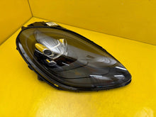 Load image into Gallery viewer, Frontscheinwerfer Porsche Macan 95b 95B941010AL LED Rechts Headlight SCH1585075384km