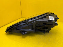Load image into Gallery viewer, Frontscheinwerfer Porsche Macan 95b 95B941010AL LED Rechts Headlight SCH1585075384km
