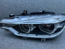 Laden Sie das Bild in den Galerie-Viewer, Frontscheinwerfer BMW 3 F30 F31 7498945 Links Scheinwerfer Headlight SCH1587659344bn