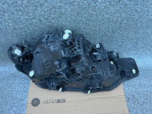 Laden Sie das Bild in den Galerie-Viewer, Frontscheinwerfer BMW 3 F30 F31 7498945 Links Scheinwerfer Headlight SCH1587659344bn