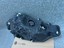 Laden Sie das Bild in den Galerie-Viewer, Frontscheinwerfer BMW 3 F30 F31 7498945 Links Scheinwerfer Headlight SCH1587659344bn