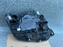 Laden Sie das Bild in den Galerie-Viewer, Frontscheinwerfer BMW 3 F30 F31 7498945 Links Scheinwerfer Headlight SCH1587659344bn