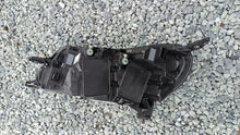 Laden Sie das Bild in den Galerie-Viewer, Frontscheinwerfer Peugeot Expert Traveller 9847208980 Rechts Headlight SCH1589788093ef