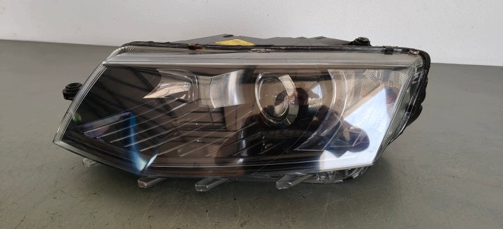 Frontscheinwerfer Skoda Octavia III 5E1941015B Xenon Links Headlight SCH1594447904sm