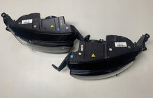 Load image into Gallery viewer, Frontscheinwerfer Citroën C4 Picasso II 9675975180 Xenon Rechts oder Links SCH1595130334ne
