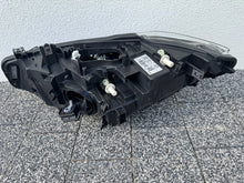Laden Sie das Bild in den Galerie-Viewer, Frontscheinwerfer BMW F36 F32 F33 7478152 Rechts Scheinwerfer Headlight SCH1601012957py
