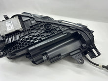 Laden Sie das Bild in den Galerie-Viewer, Frontscheinwerfer Skoda Superb I 3P1941016B Rechts Scheinwerfer Headlight SCH1601158989ub