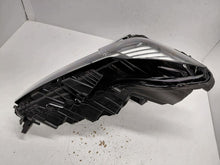 Laden Sie das Bild in den Galerie-Viewer, Frontscheinwerfer Volvo 32365801 Rechts Scheinwerfer Headlight SCH1601383301ln