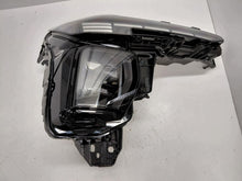 Laden Sie das Bild in den Galerie-Viewer, Frontscheinwerfer Volvo 32365801 Rechts Scheinwerfer Headlight SCH1601383301ln
