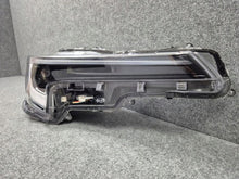 Laden Sie das Bild in den Galerie-Viewer, Frontscheinwerfer Toyota Corolla 81110-02X10 LED Rechts Scheinwerfer Headlight SCH1608859190gk