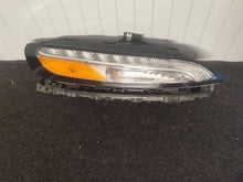Load image into Gallery viewer, Frontscheinwerfer Jeep Cherokee Kl 68321886AC Rechts Scheinwerfer Headlight SCH1609096142zc