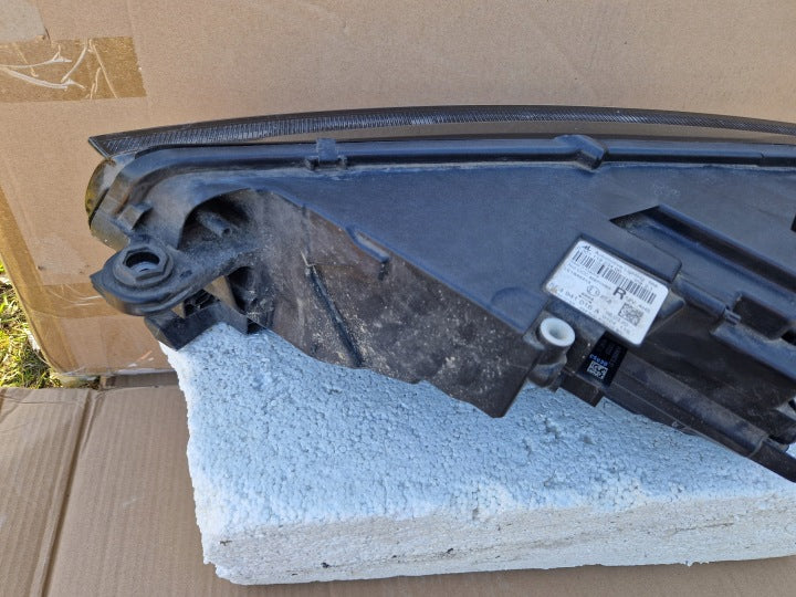 Frontscheinwerfer Skoda Octavia IV 5E4941016 LED Rechts Scheinwerfer Headlight SCH1612447031wy