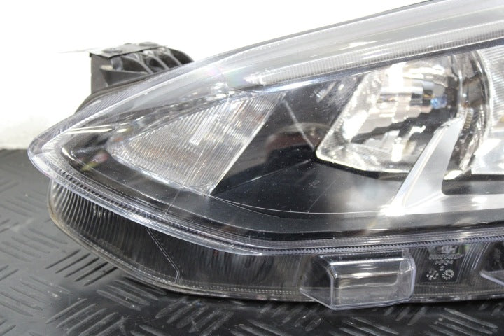 Frontscheinwerfer Ford Focus MX7B-12E015-CC Links Scheinwerfer Headlight SCH1612795355pv