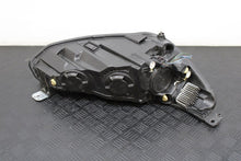 Laden Sie das Bild in den Galerie-Viewer, Frontscheinwerfer Ford Focus MX7B-12E015-CC Links Scheinwerfer Headlight SCH1612795355pv