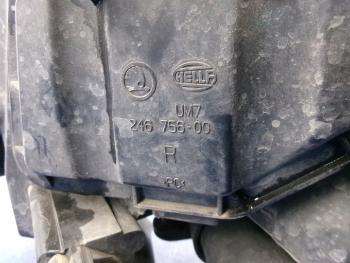 Frontscheinwerfer Skoda Superb 478564 Rechts Scheinwerfer Headlight SCH1614013561eq