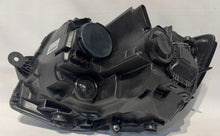 Load image into Gallery viewer, Frontscheinwerfer VW Transporter Caravelle 7E1941016AD Rechts Headlight SCH1616540769ri