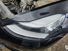 Load image into Gallery viewer, Frontscheinwerfer Tesla 3 107737500C Links Scheinwerfer Headlight SCH1621956596mt