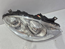 Laden Sie das Bild in den Galerie-Viewer, Frontscheinwerfer Mercedes-Benz W169 A1698207461 Xenon Rechts Headlight SCH1623209262fz