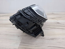 Laden Sie das Bild in den Galerie-Viewer, Frontscheinwerfer Audi Q3 83A941034 LED Rechts Scheinwerfer Headlight SCH1631891950mi
