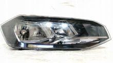 Laden Sie das Bild in den Galerie-Viewer, Frontscheinwerfer VW Polo 2G1941006 Rechts Scheinwerfer Headlight SCH1643153671ju