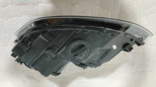 Laden Sie das Bild in den Galerie-Viewer, Frontscheinwerfer VW Polo 2G1941006 Rechts Scheinwerfer Headlight SCH1643153671ju