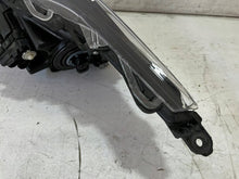 Load image into Gallery viewer, Frontscheinwerfer Toyota Corolla OYT27282 Rechts Scheinwerfer Headlight SCH1645428905pi