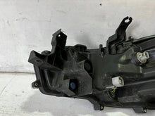 Load image into Gallery viewer, Frontscheinwerfer Toyota Corolla OYT27282 Rechts Scheinwerfer Headlight SCH1645428905pi
