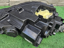 Laden Sie das Bild in den Galerie-Viewer, Frontscheinwerfer VW Golf VIII 5H1941005C Links Scheinwerfer Headlight SCH1646523540qr