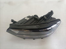 Laden Sie das Bild in den Galerie-Viewer, Frontscheinwerfer VW Passat B8 3G1941035Q LED Links Scheinwerfer Headlight SCH1646994197uw
