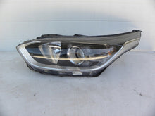 Laden Sie das Bild in den Galerie-Viewer, Frontscheinwerfer Kia Ceed 92101-J7050 Links Scheinwerfer Headlight SCH1647079647po