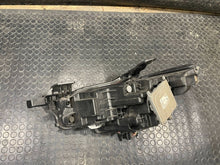 Load image into Gallery viewer, Frontscheinwerfer Mazda 3 Bp BCJH-51030 Rechts Scheinwerfer Headlight SCH1659634432kq