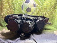 Laden Sie das Bild in den Galerie-Viewer, Frontscheinwerfer VW Scirocco 1K8941031D Xenon Links Scheinwerfer Headlight SCH1661349257wi