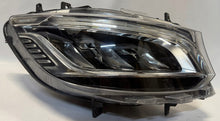Laden Sie das Bild in den Galerie-Viewer, Frontscheinwerfer Mercedes-Benz Sprinter A9109067200 LED Rechts Headlight SCH1663250235mf