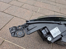 Laden Sie das Bild in den Galerie-Viewer, Frontscheinwerfer Peugeot 308 II 1618000380 Full LED Links Headlight SCH1665230213vj