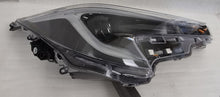 Laden Sie das Bild in den Galerie-Viewer, Frontscheinwerfer Toyota Corolla 81110-02X10 Full LED Rechts Headlight SCH1668058393rb