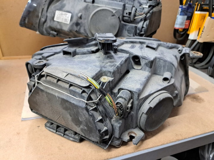 Frontscheinwerfer Audi A5 8T0941004AD 8T0941004 Xenon Rechts oder Links SCH1671916031bo