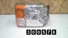 Laden Sie das Bild in den Galerie-Viewer, Frontscheinwerfer Land Rover I Discovery AM-300576 Rechts Scheinwerfer Headlight SCH1676947310gr