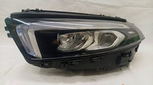 Laden Sie das Bild in den Galerie-Viewer, Frontscheinwerfer Mercedes-Benz W177 A1779064703 Links Scheinwerfer Headlight SCH1679620970oh