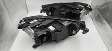 Laden Sie das Bild in den Galerie-Viewer, Frontscheinwerfer VW T Roc T-Roc 2GA941035CC 2GA941036CC LED Rechts oder Links SCH1684674371ie