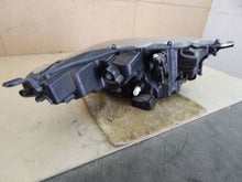 Laden Sie das Bild in den Galerie-Viewer, Frontscheinwerfer Toyota Yaris K0-8EU Full LED Links Scheinwerfer Headlight SCH1691443603rg