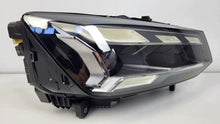 Laden Sie das Bild in den Galerie-Viewer, Frontscheinwerfer Audi Q2 81A941036D LED Rechts Scheinwerfer Headlight SCH1696178534np