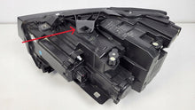 Laden Sie das Bild in den Galerie-Viewer, Frontscheinwerfer Audi Q2 81A941036D LED Rechts Scheinwerfer Headlight SCH1696178534np