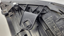 Laden Sie das Bild in den Galerie-Viewer, Frontscheinwerfer Audi Q2 81A941036D LED Rechts Scheinwerfer Headlight SCH1696178534np