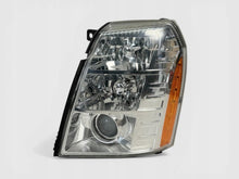 Load image into Gallery viewer, Frontscheinwerfer Cadillac Escalade 11GM426A Links Scheinwerfer Headlight SCH1696461845oa