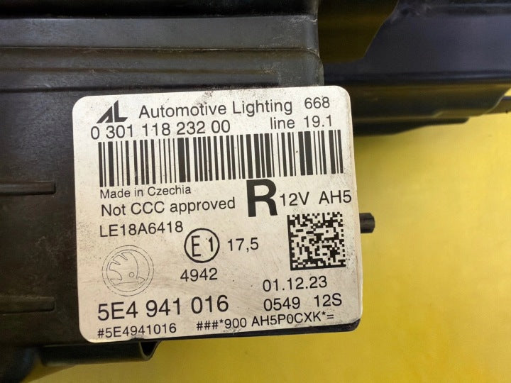Frontscheinwerfer Skoda Octavia IV 5E4941016 LED Rechts Scheinwerfer Headlight SCH1697568431rn