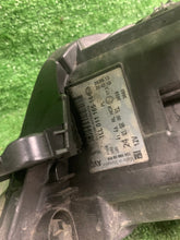 Laden Sie das Bild in den Galerie-Viewer, Frontscheinwerfer Opel Insignia A 13409909RH Ein Stück (Rechts oder Links) SCH1697758450df