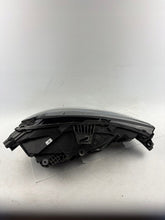 Laden Sie das Bild in den Galerie-Viewer, Frontscheinwerfer Audi A3 8Y0941011 LED Links Scheinwerfer Headlight SCH1699670695fp