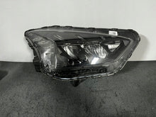 Load image into Gallery viewer, Frontscheinwerfer Hyundai Bayon 92102Q0600 Rechts Scheinwerfer Headlight SCH1709321928bx